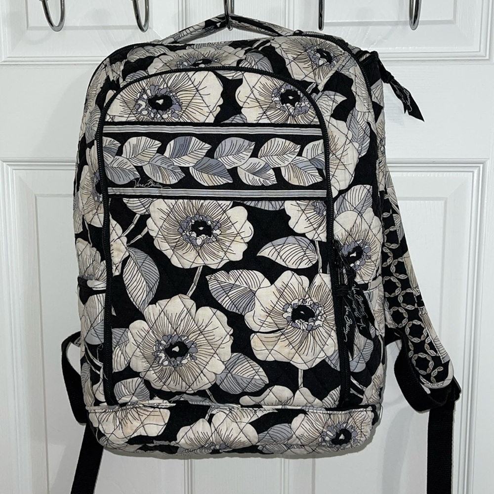 Vera Bradley Black and Cream Laptop Bag with Chic Design
